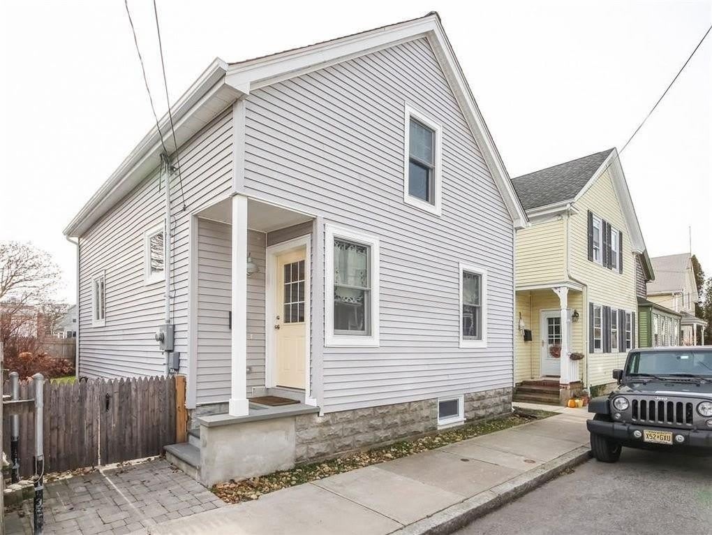 13 Lucas Avenue – photo 1