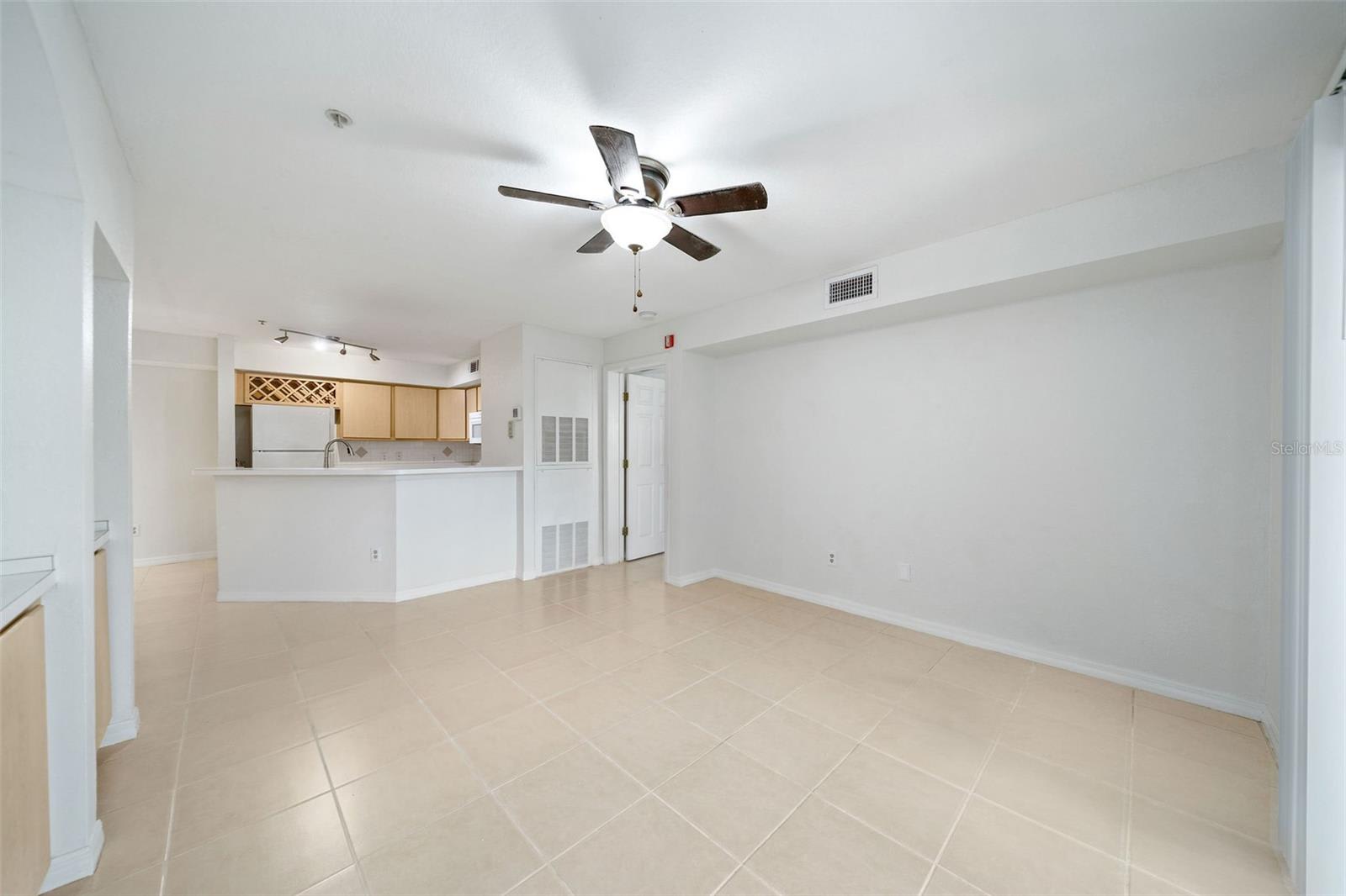 823 Camargo WayUnit 104 – photo 4
