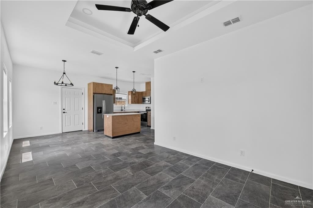 3008 Links Drive – photo 4