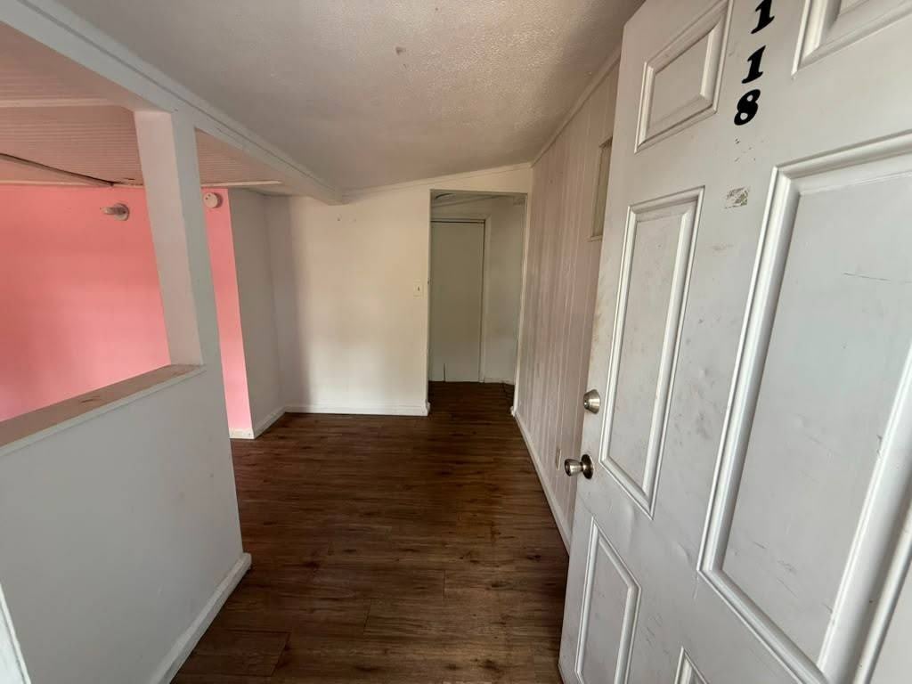 622 N Beach St – photo 3