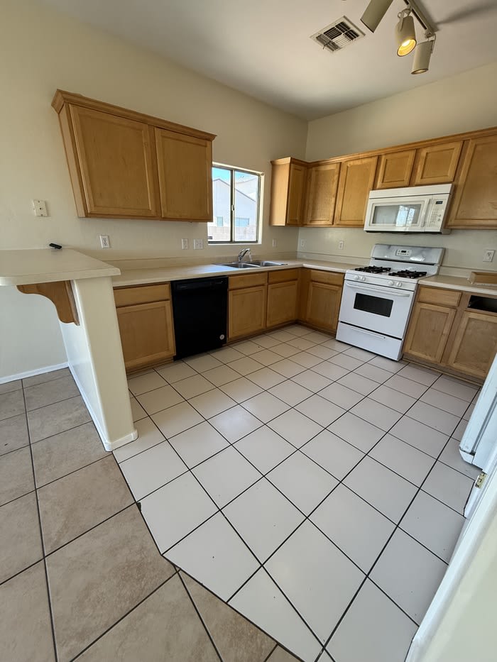 3527 E Drexel Manor Stravenue – photo 5