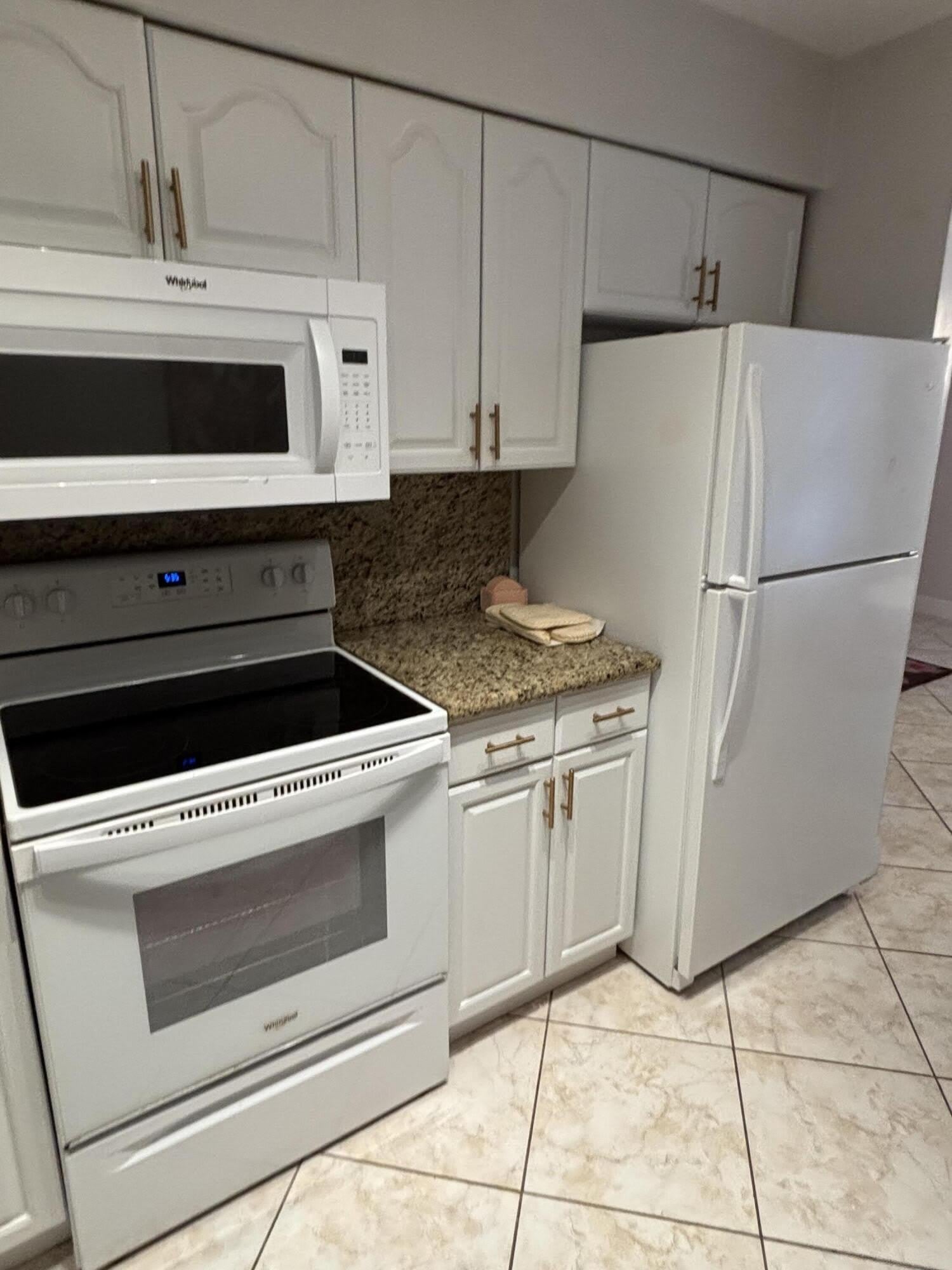 510 Prosperity Farms Road – photo 4