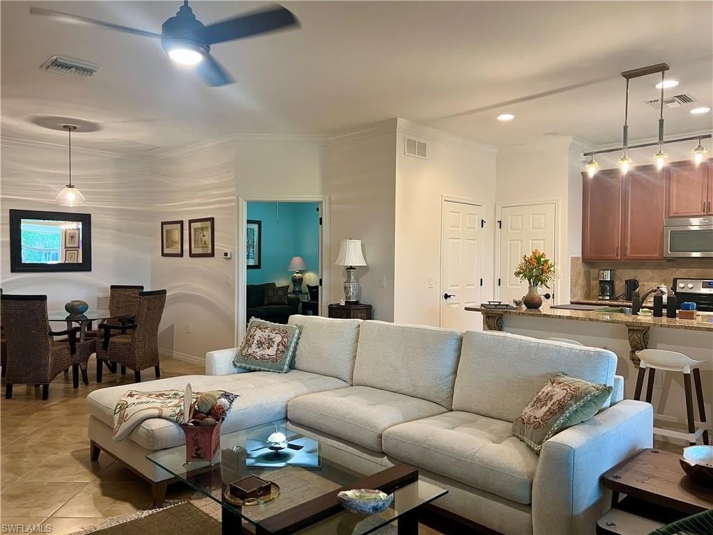 6437 Liberty St – photo 5