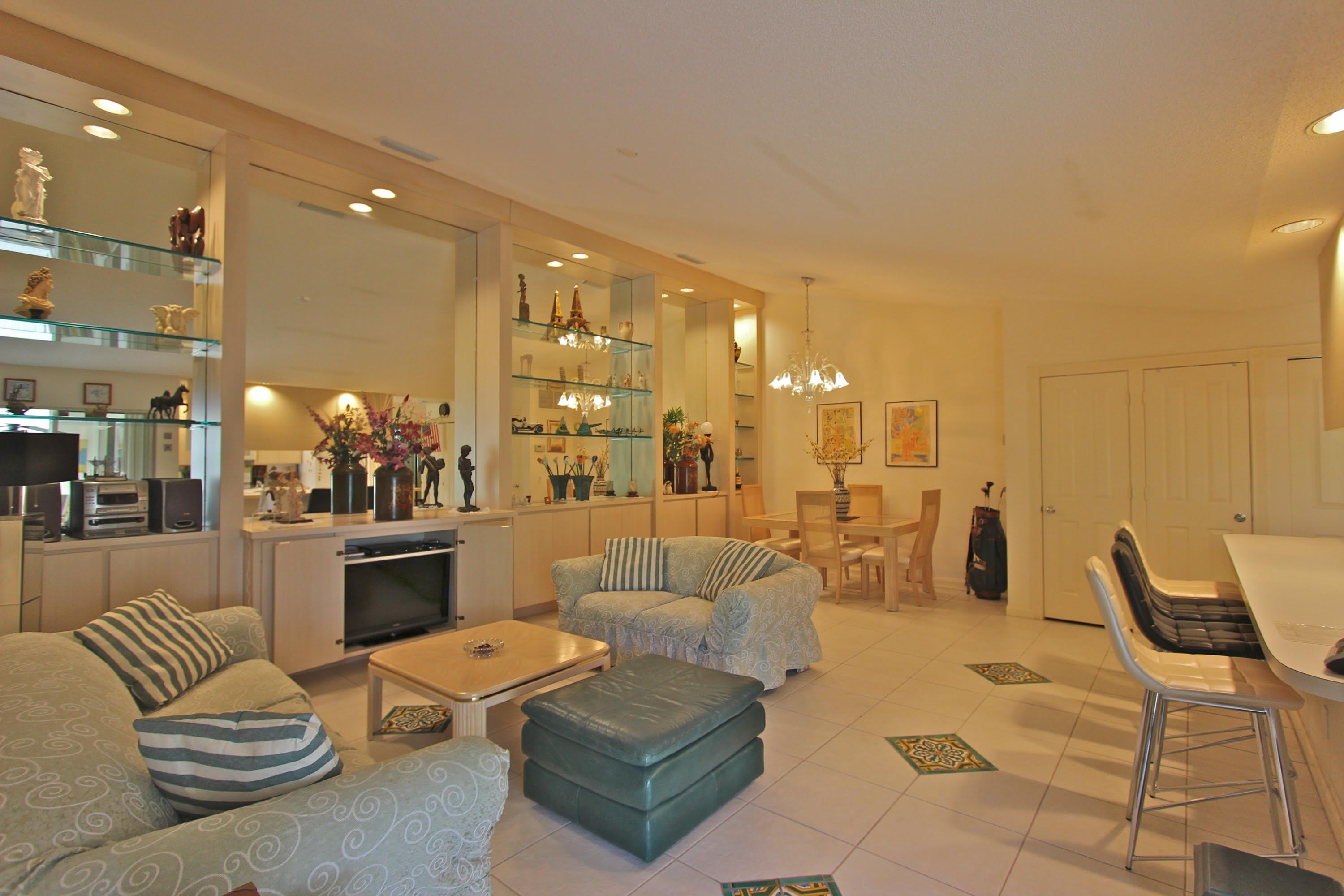 10201 Chapman Oak Court – photo 4