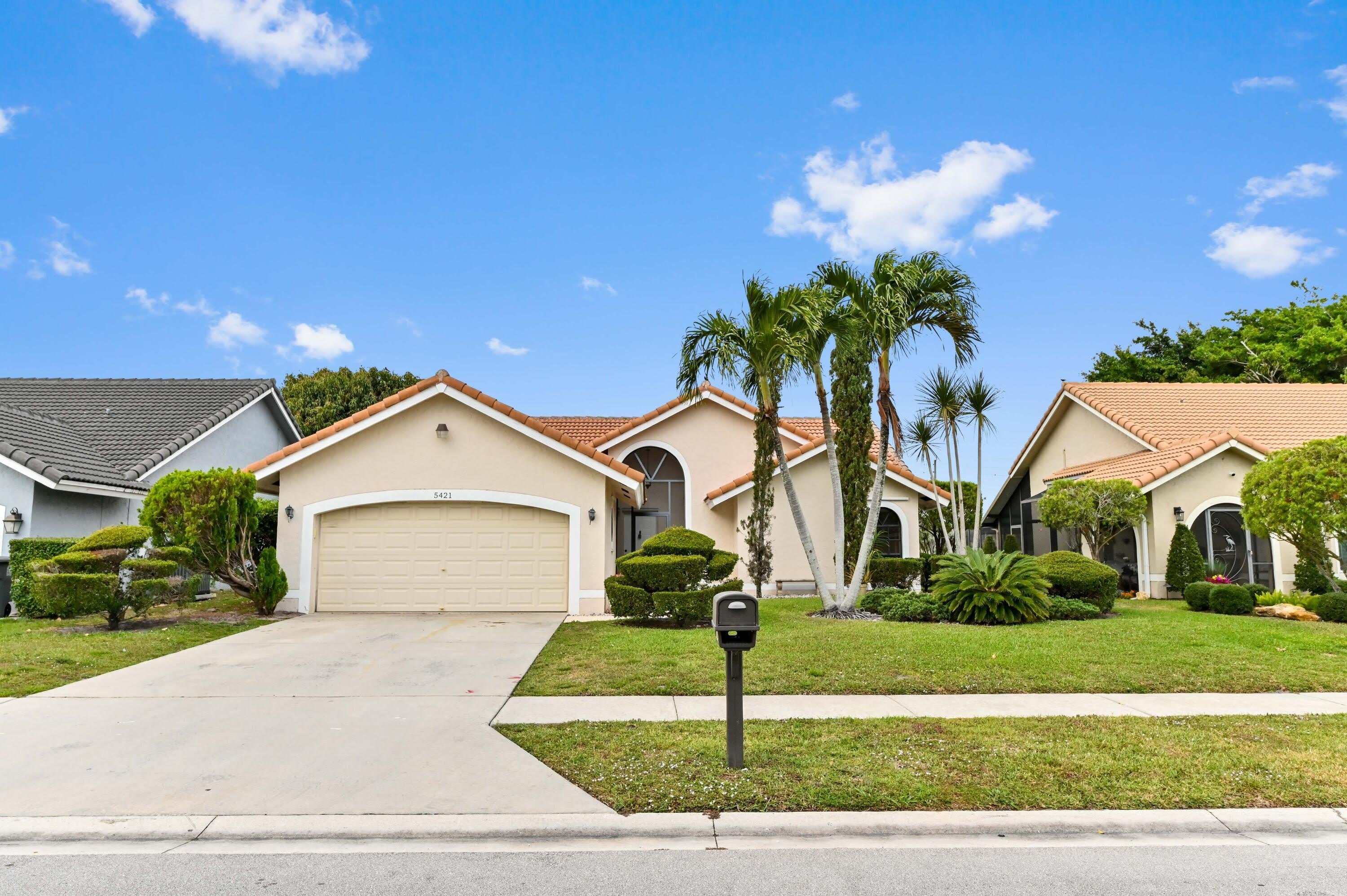 5421 Helene Circle – photo 1