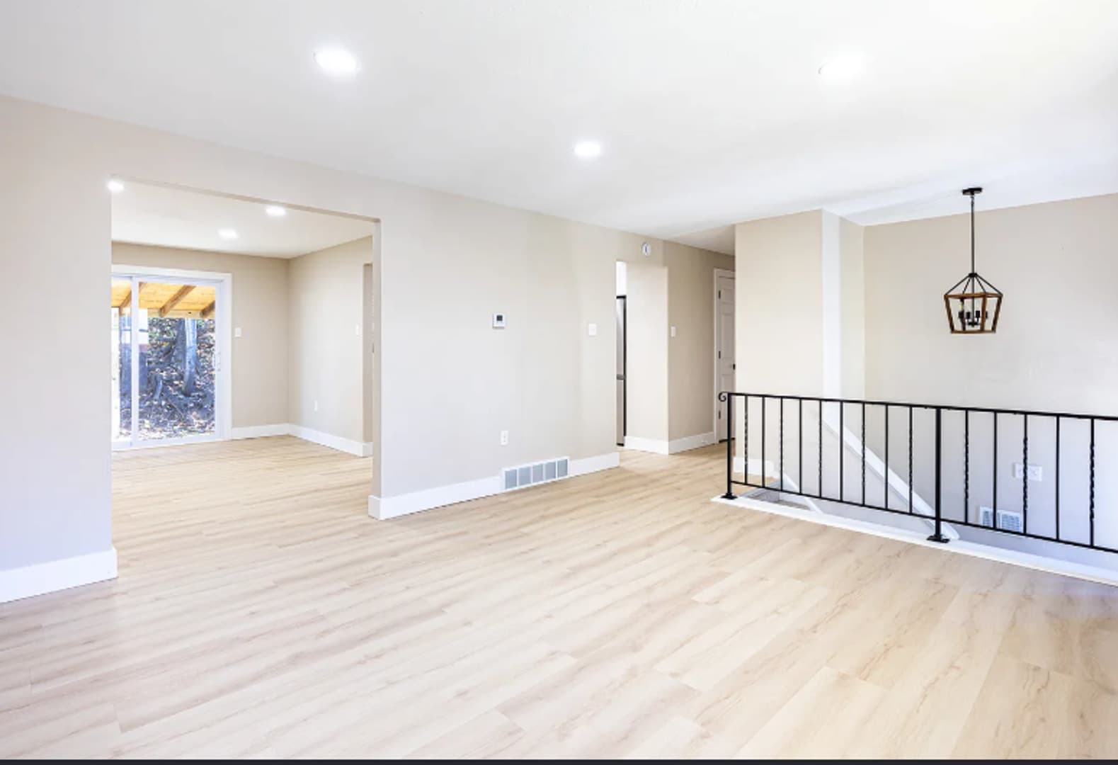 Updated 3 Bedroom 2 Bathroom Home In Penn Hills – photo 2