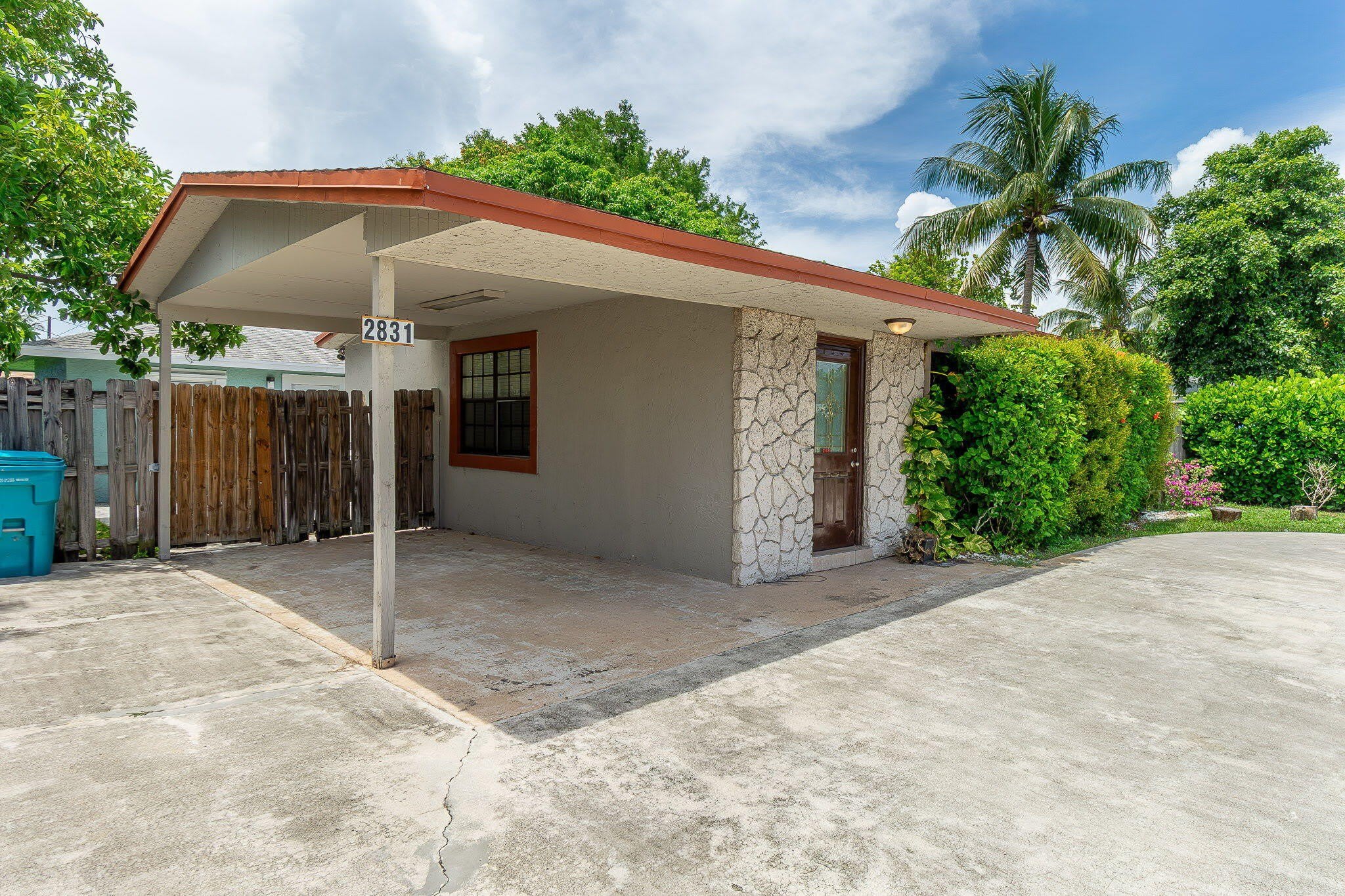 2831 N Seacrest Boulevard – photo 4