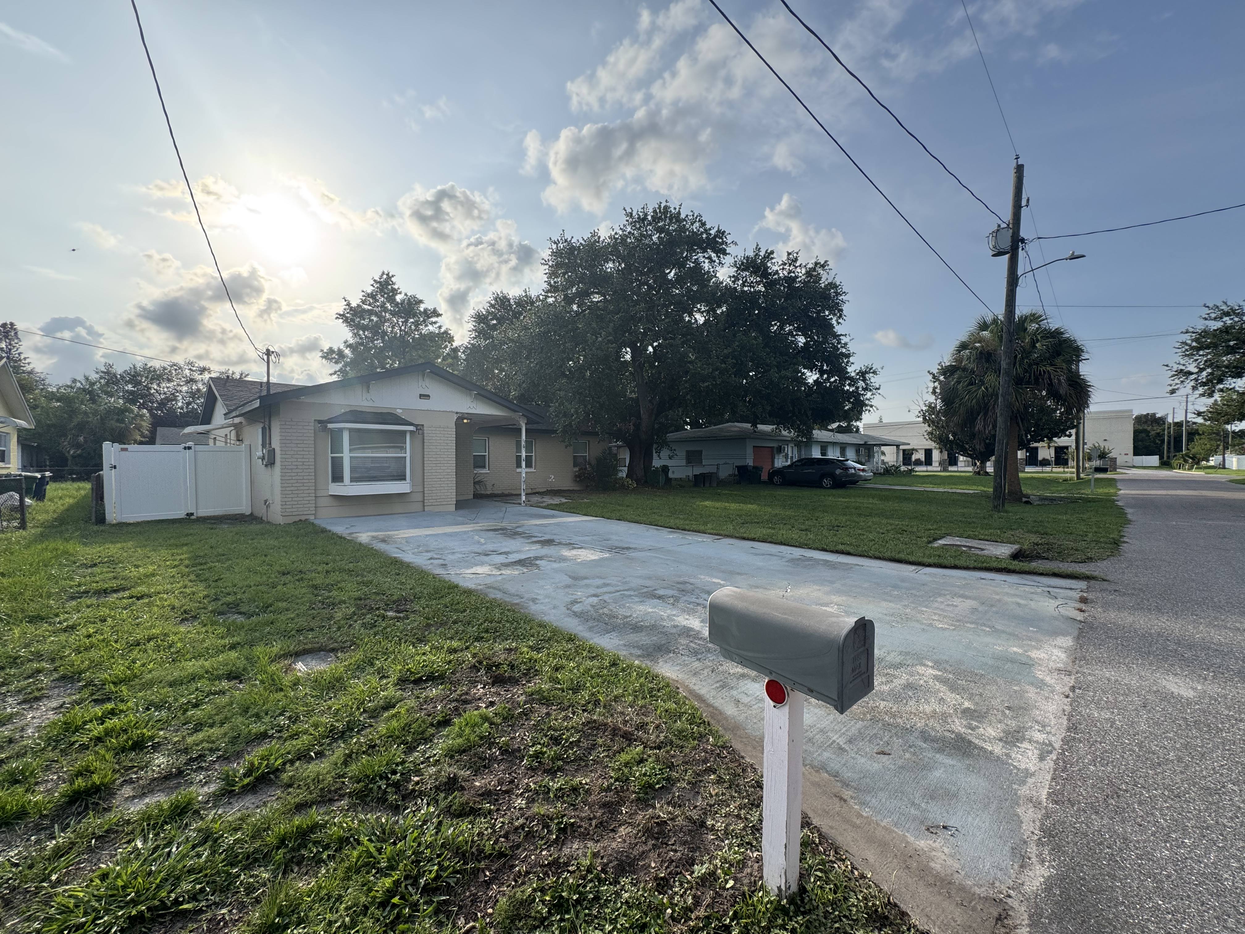6205 South Church Avenue – photo 2