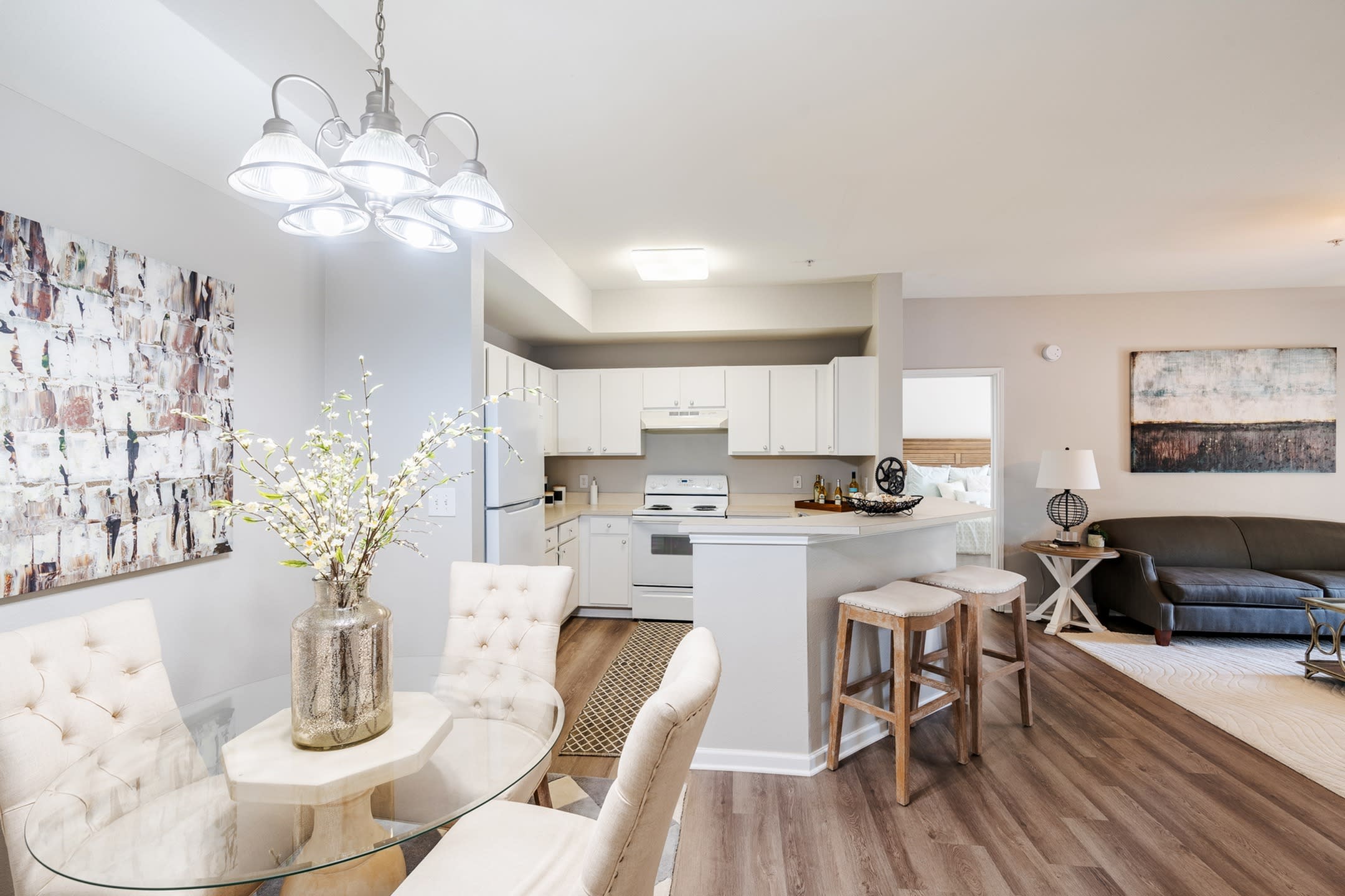 Bridge Pointe Apartments – photo 4