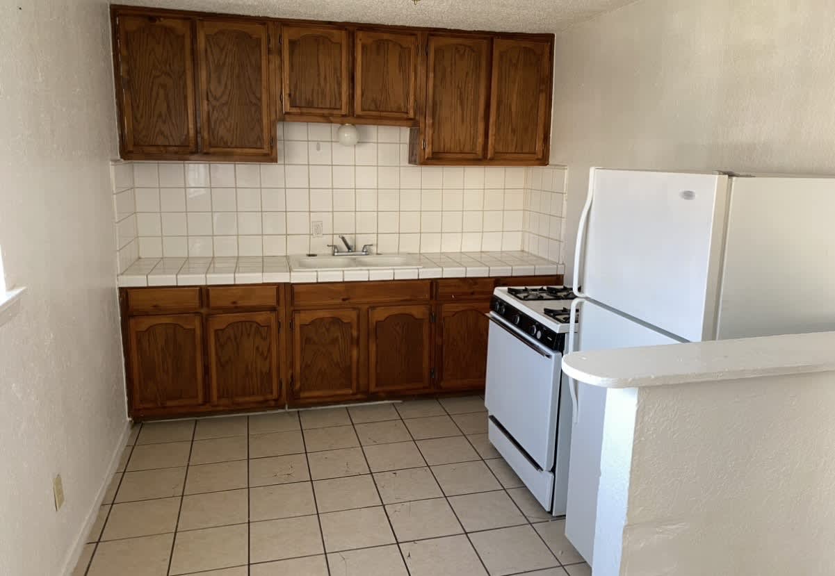 California Apartments – photo 3