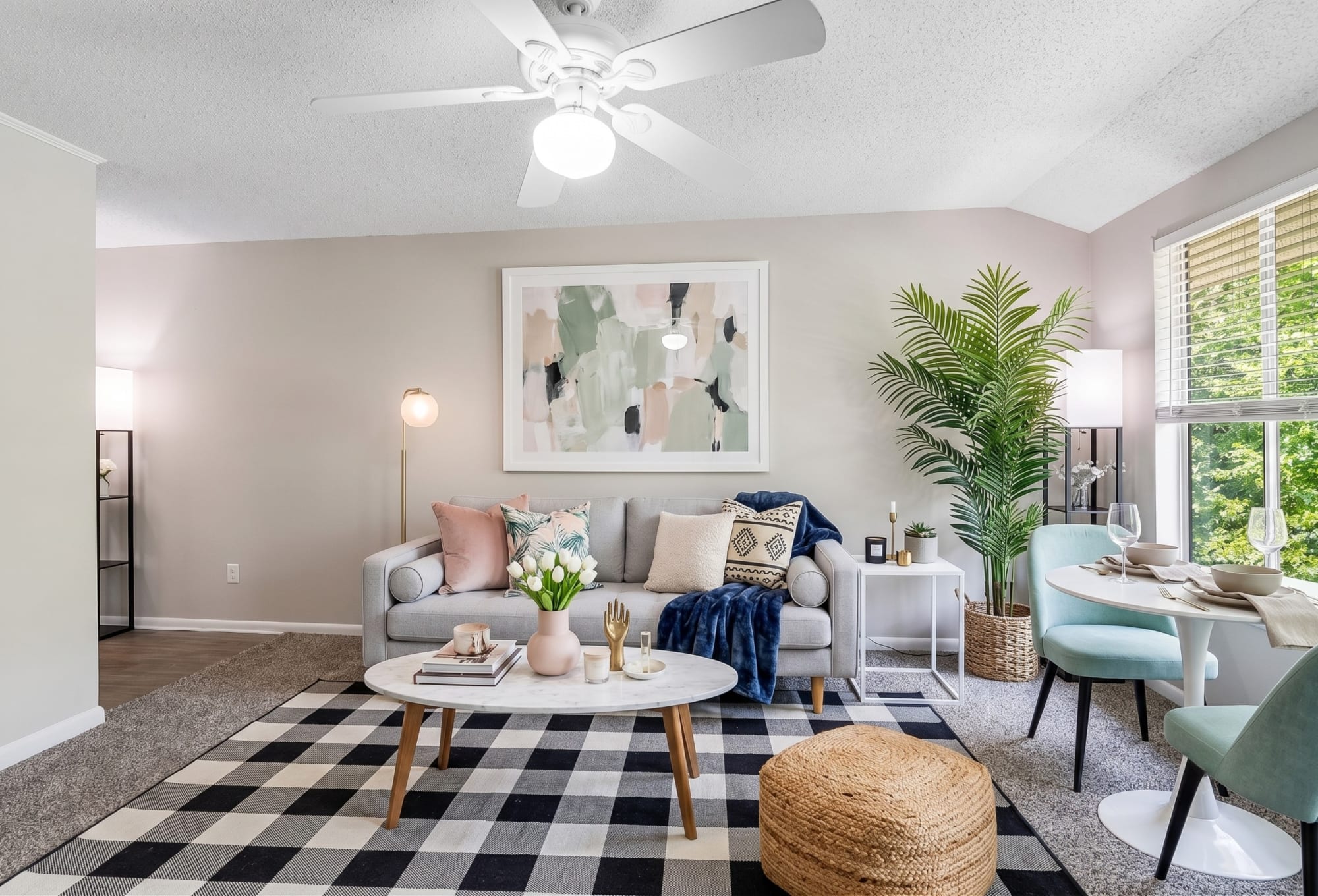 Pine Ridge Apartments – photo 2
