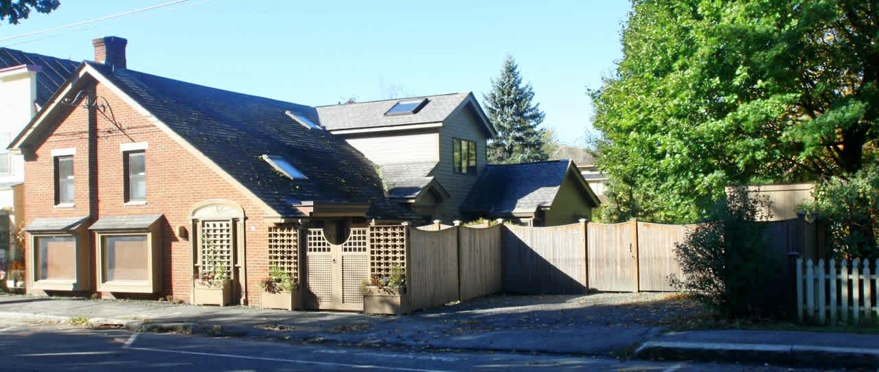 4 Main St – photo 2