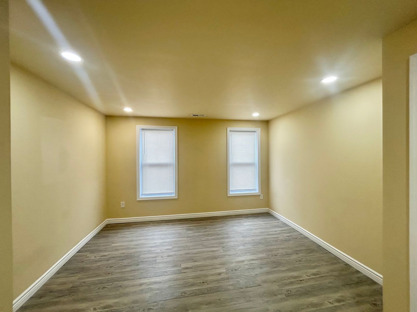 Updated 1-Bedroom Rental with Brand-New Kitchen & Central Air – photo 5
