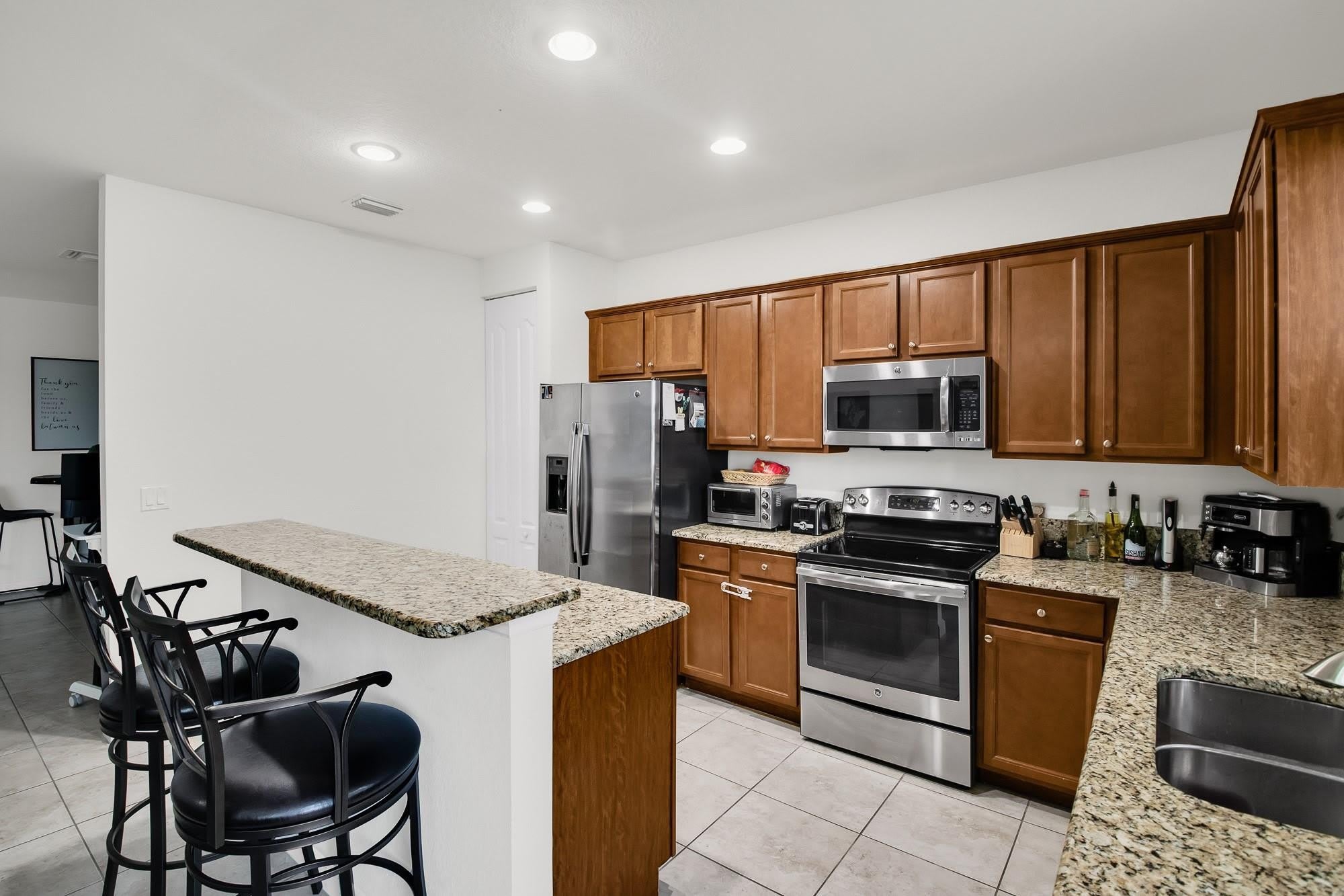 8455 Lakeview Trail – photo 4