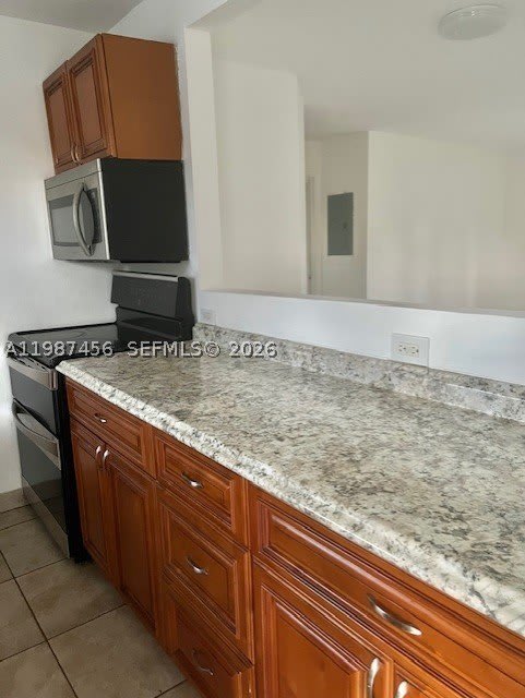 2746 Johnson St – photo 5
