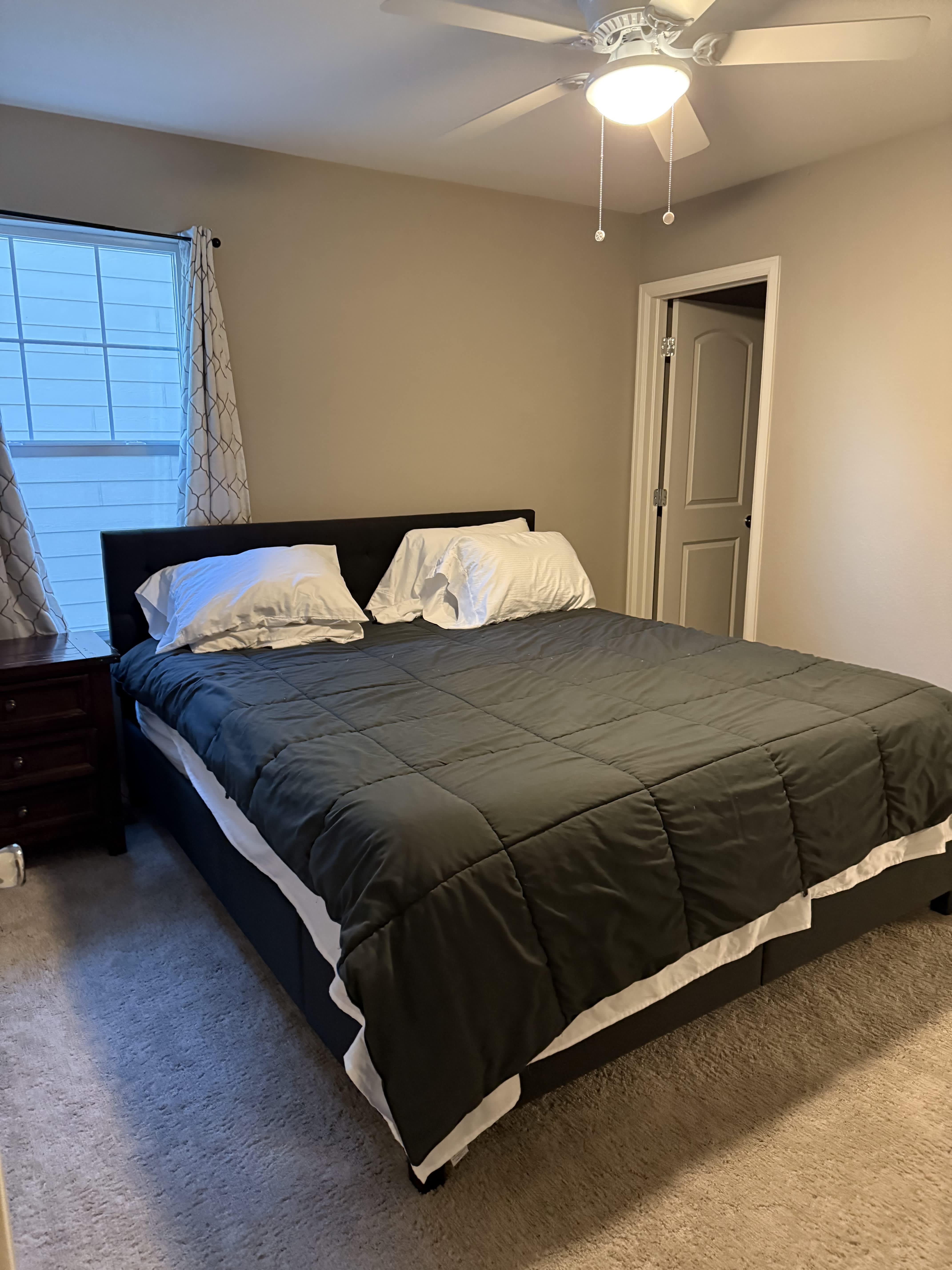 3135 Hawthorne Lane – photo 2