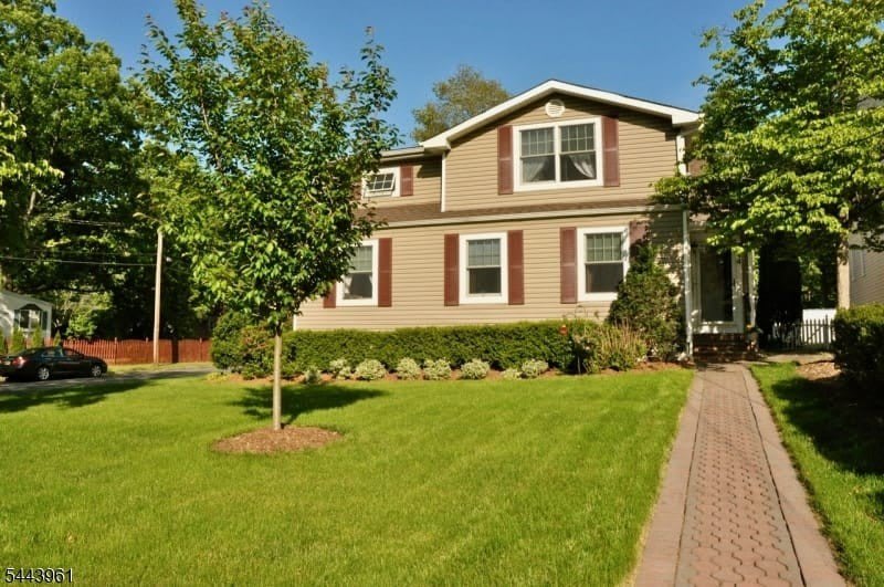 44 Winchester Rd – photo 2