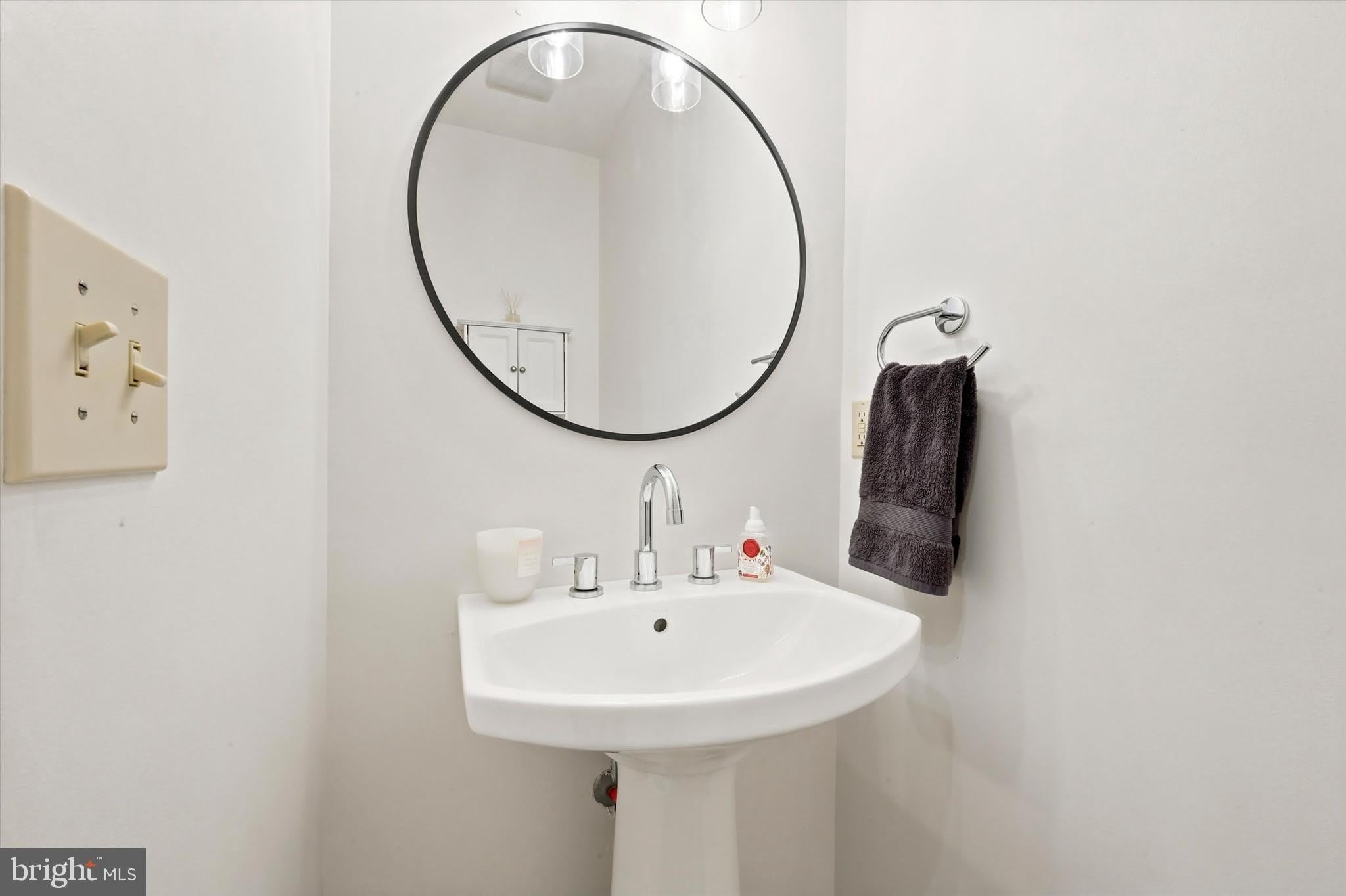 225 CAYMAN Court – photo 2