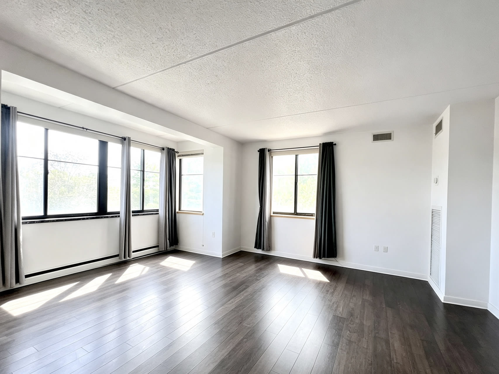 100 Ledgewood Drive – photo 4