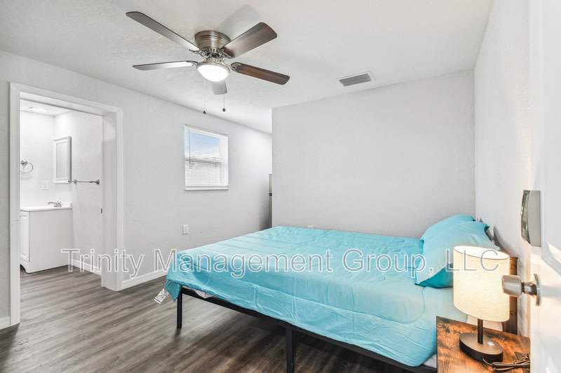 10033 Brunswick Lane – photo 1