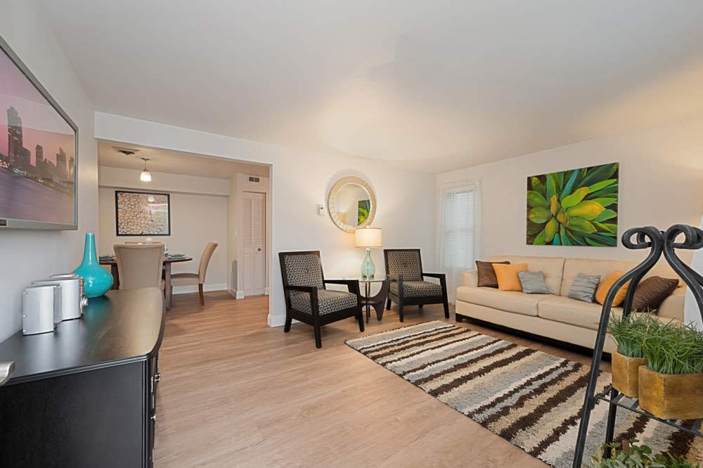 Williamsburg Estates – photo 1