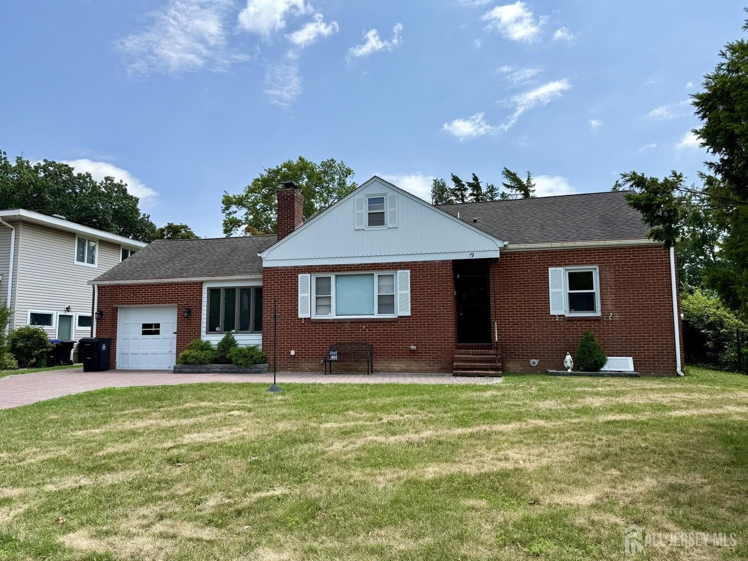 19 South Drive – photo 2