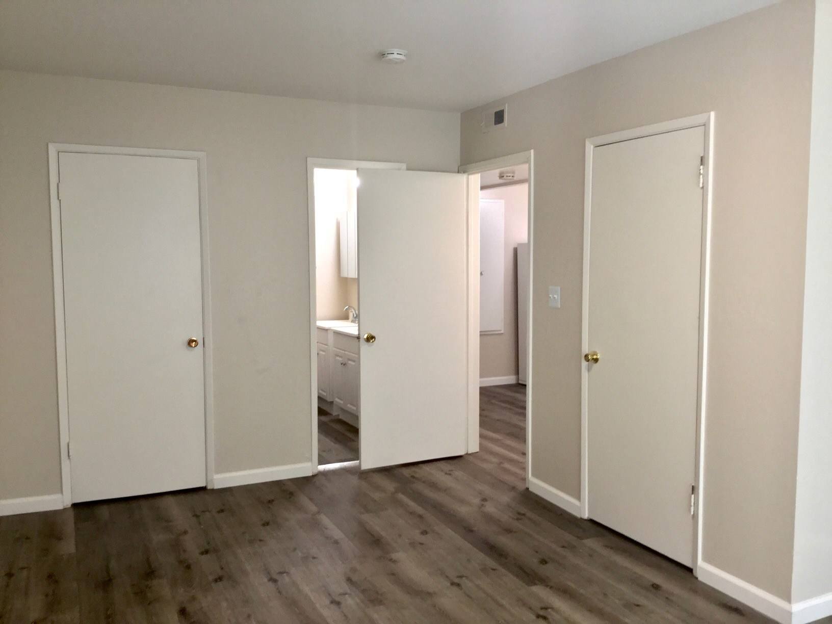 470 Apartments – photo 5