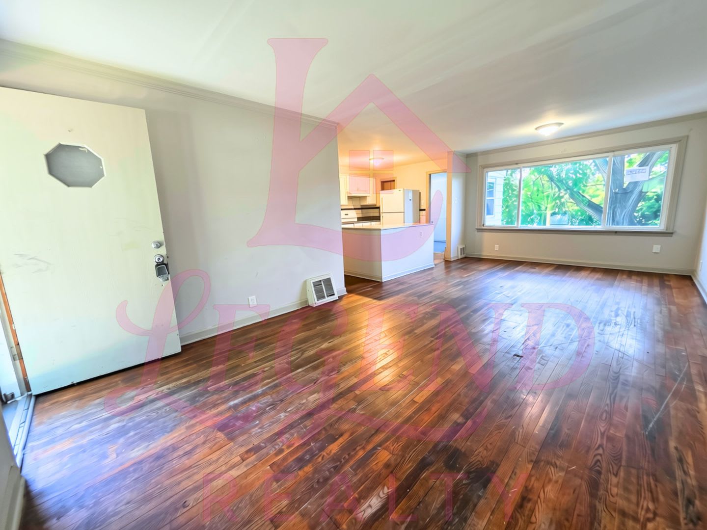 3 Bedroom, 2 Bath Home with Bonus Room & Double Driveway – photo 4