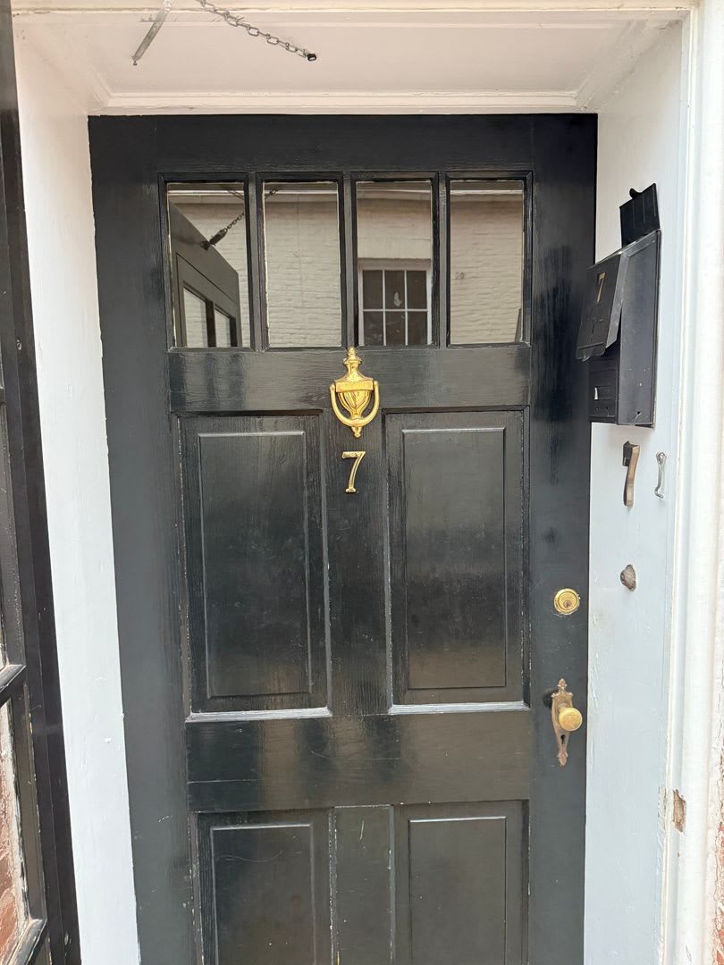 Charming Apartment On Church St – photo 2