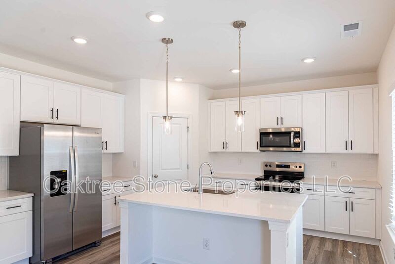 3348 Pepperpike Court – photo 4