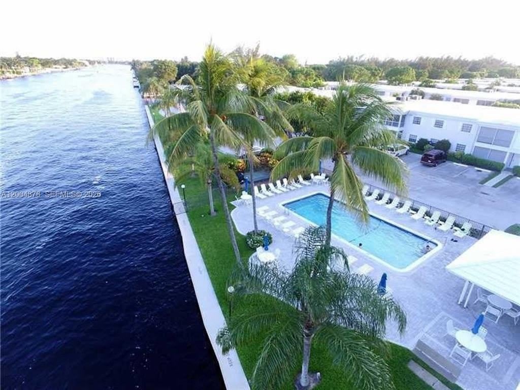 6207 Bay Club Drive – photo 5