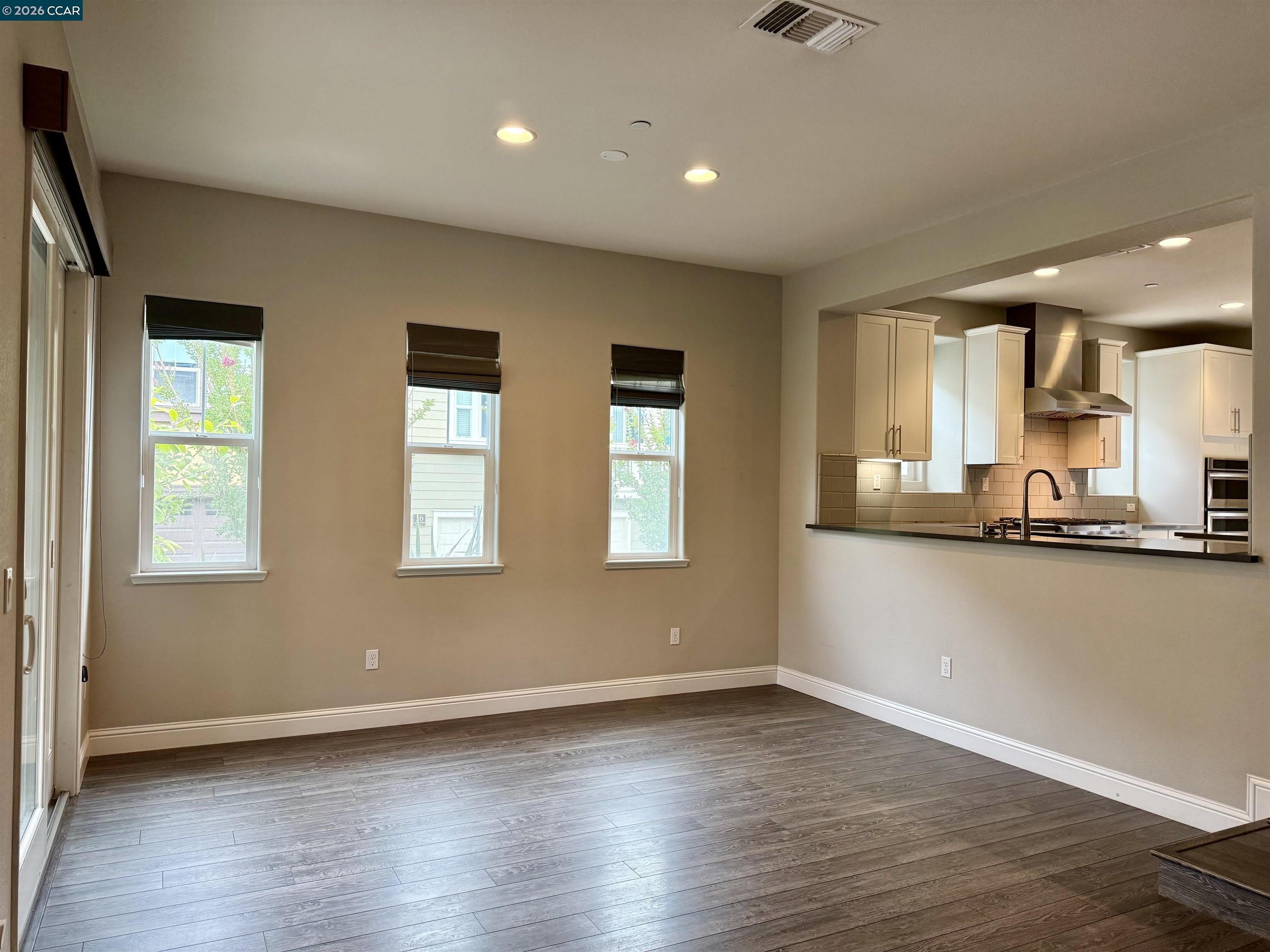 64 Persimmon Walk – photo 4