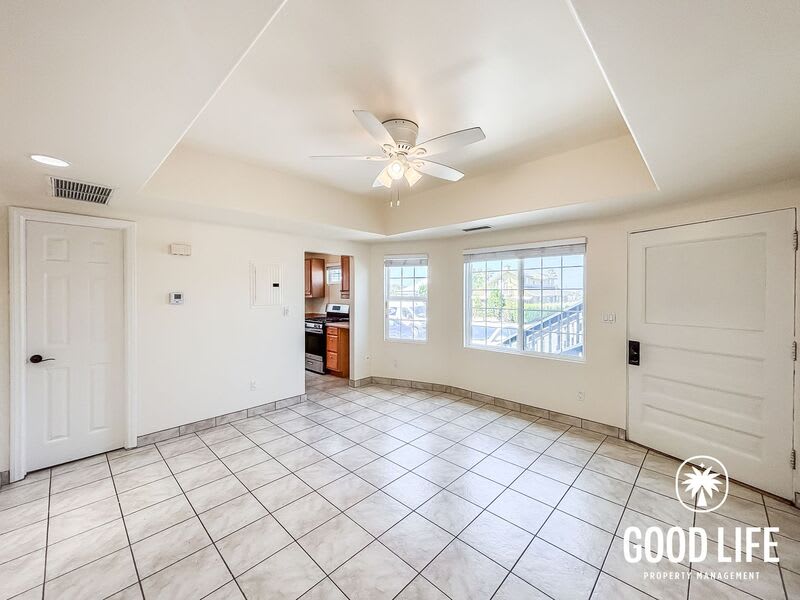 4335 1/2 Cleveland Ave – photo 4