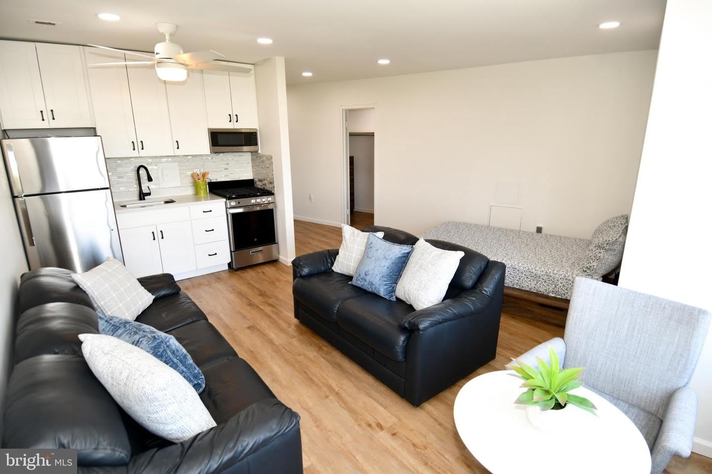 10201 GROSVENOR PL #1702 – photo 5