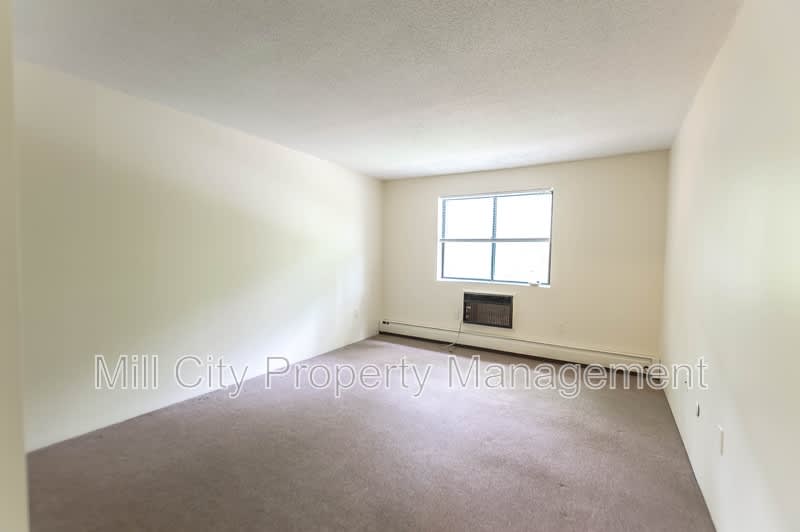 19 Country Club Dr – photo 4