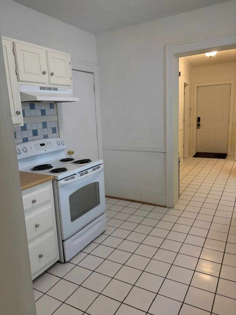 4 Bedroom, 2 Bathroom House – photo 4
