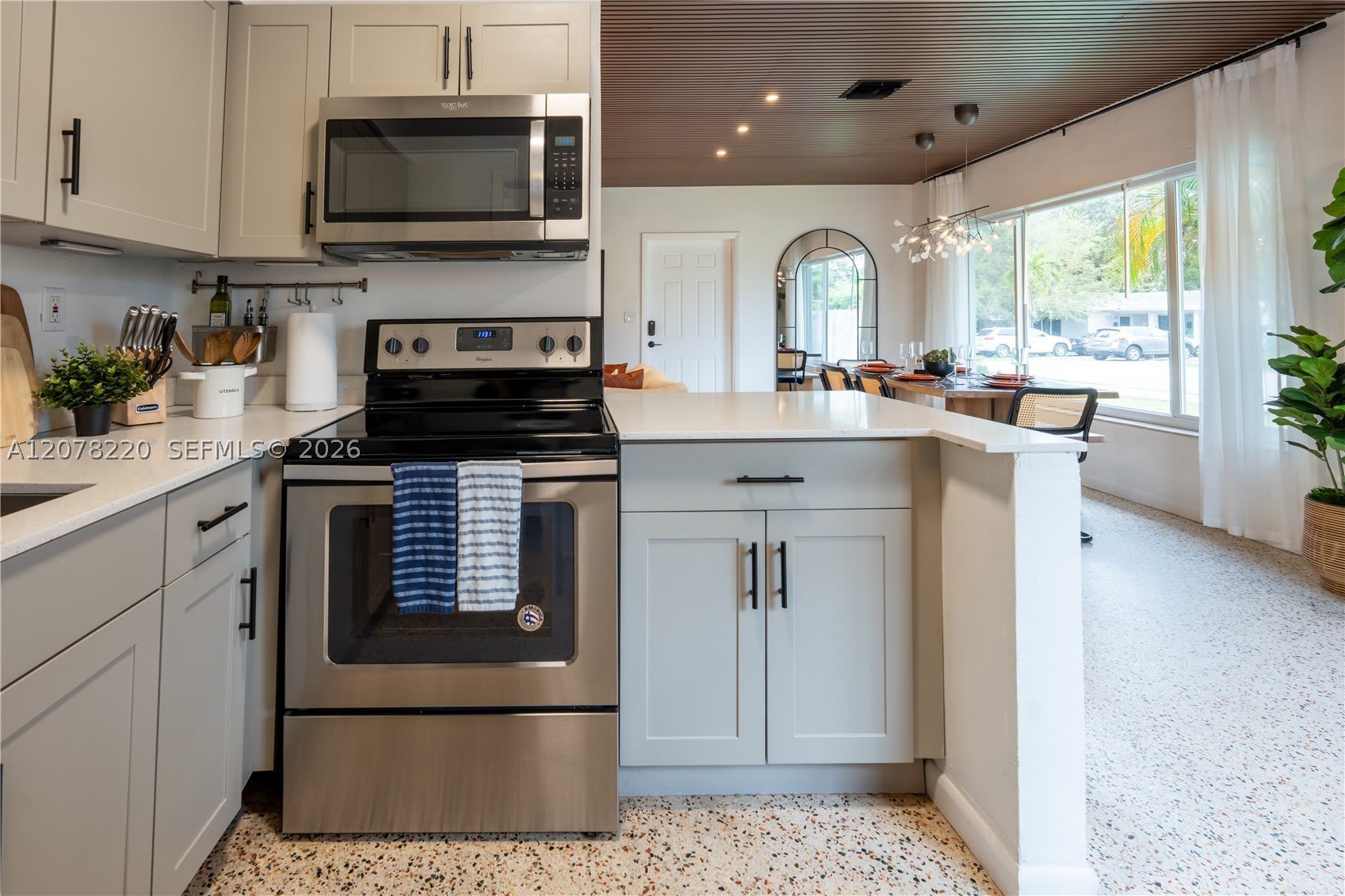 1315 NE 116th St – photo 3