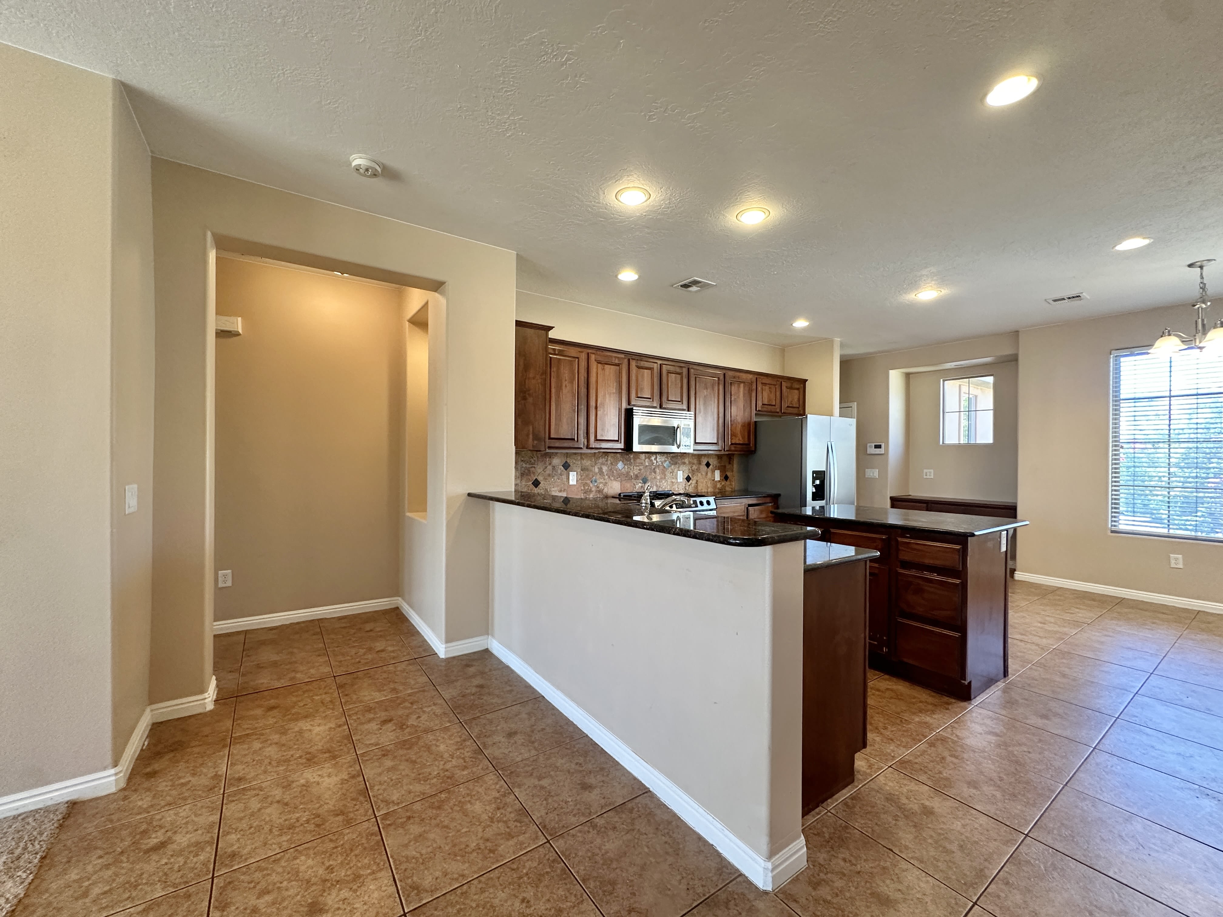 1220 N Spring Valley Dr – photo 1