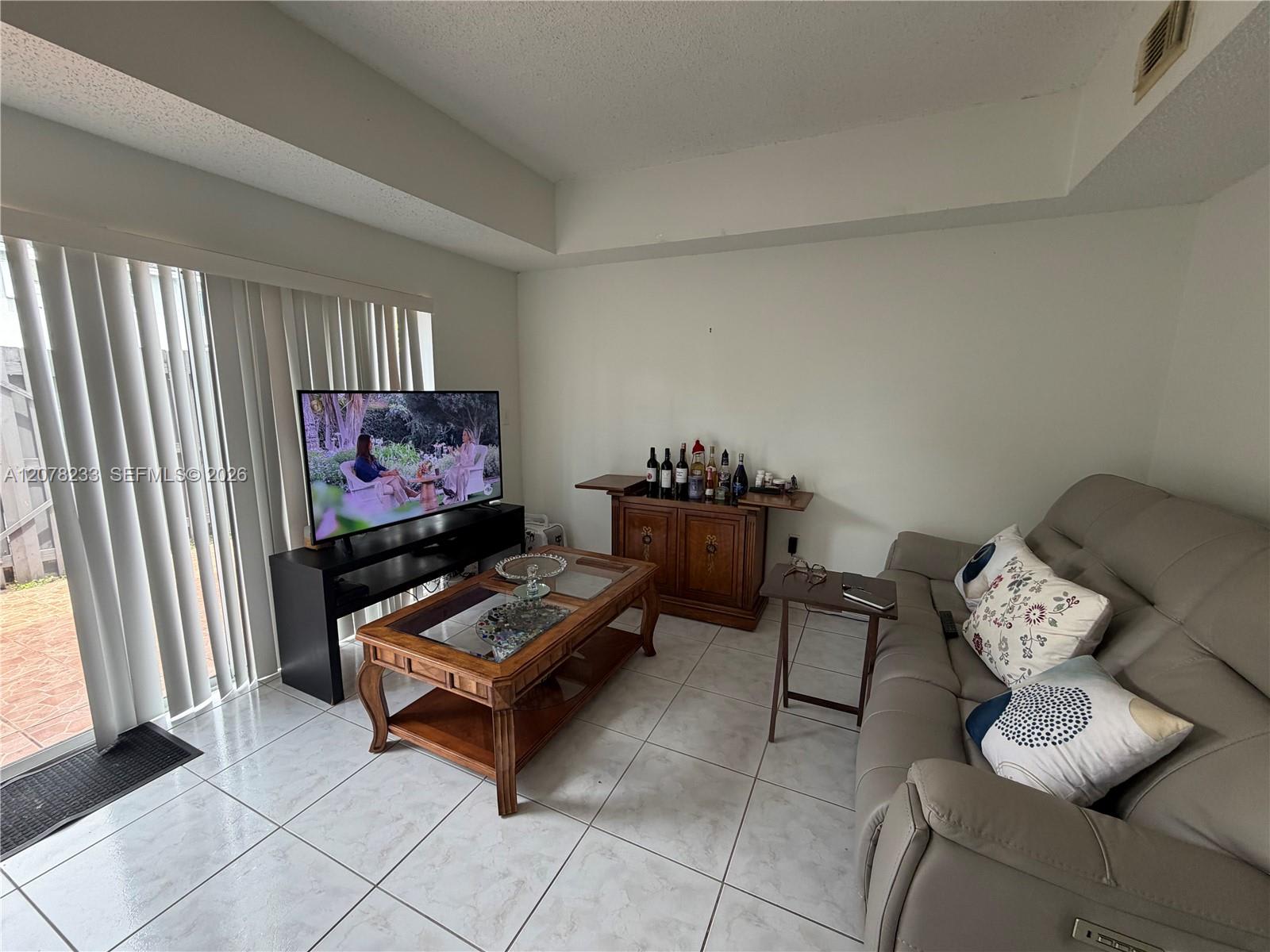 5240 Northwest 109th Avenue – photo 4