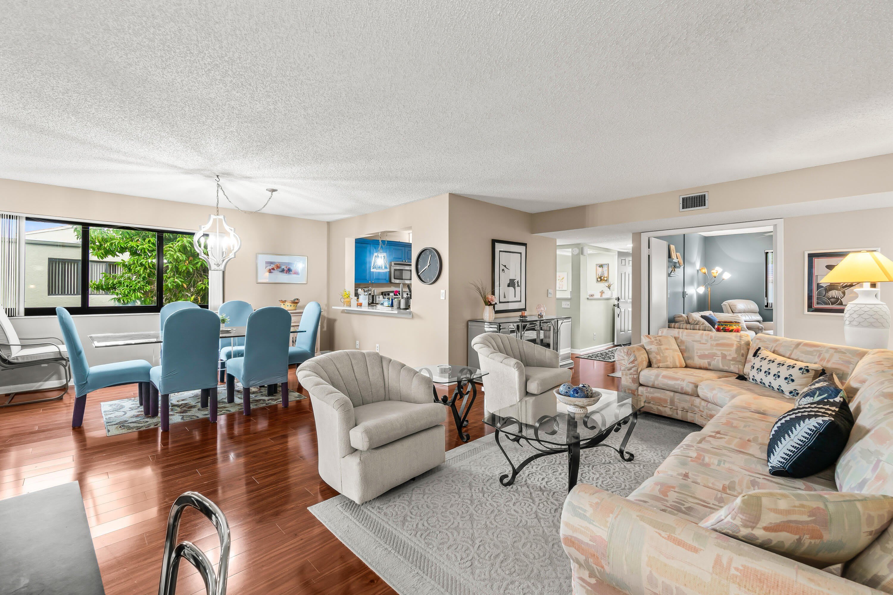 5687 Fairway Park Drive – photo 3