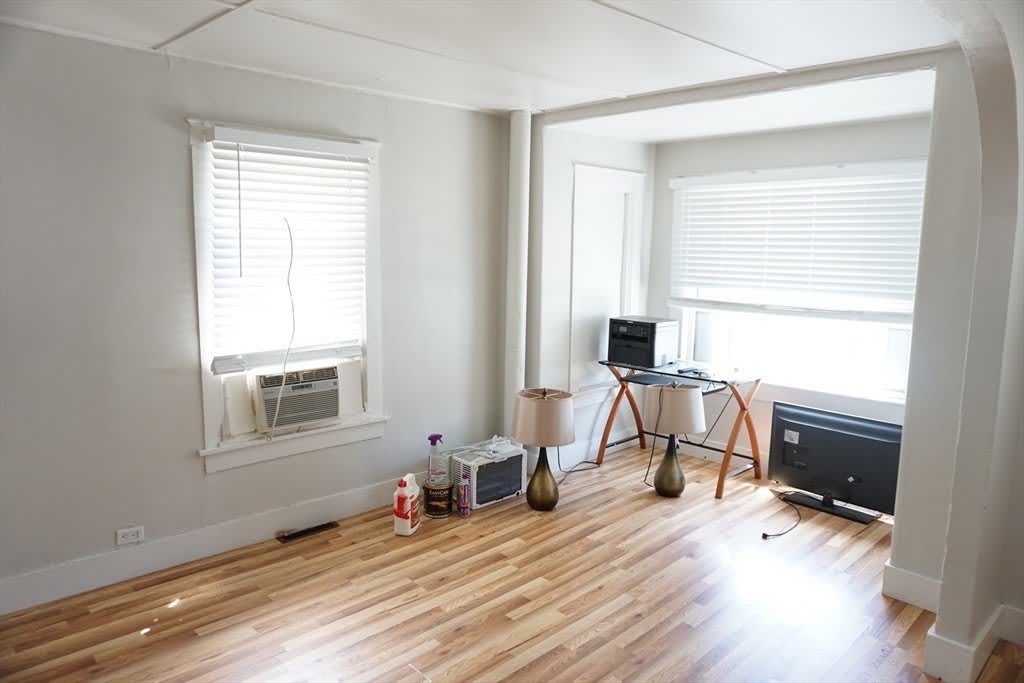 2 Pleasant St – photo 4