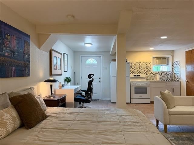 5454 Canal Boulevard – photo 3