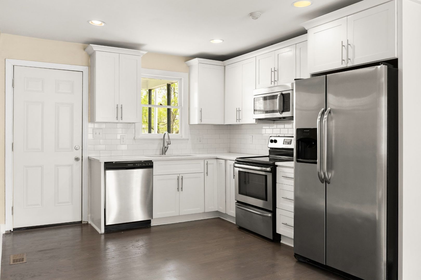 Coming In September Great Remodel In Cleveland Park Off Ellington Parkway – photo 5