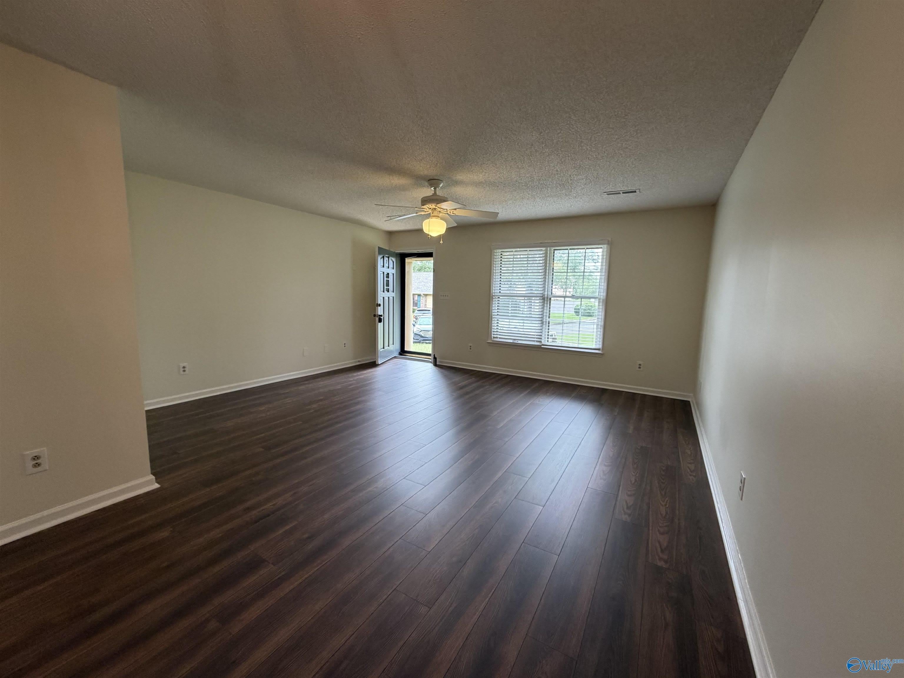 8147 Oldfield Road – photo 2