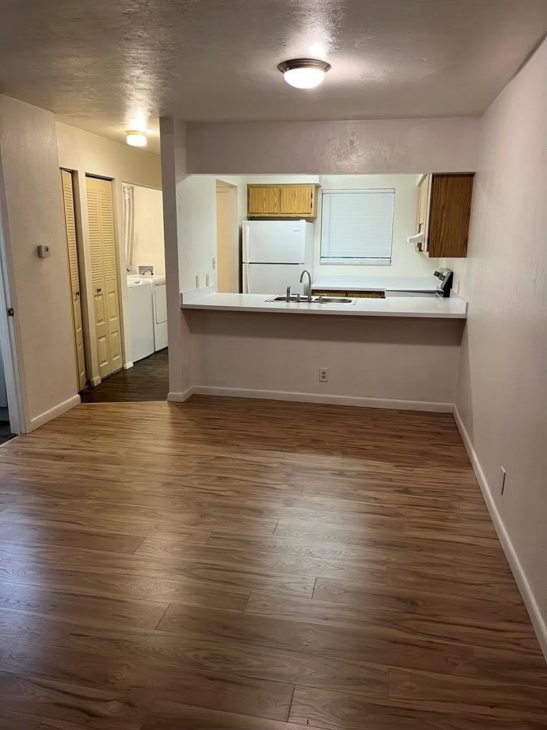 2560 SW 31st Pl – photo 3