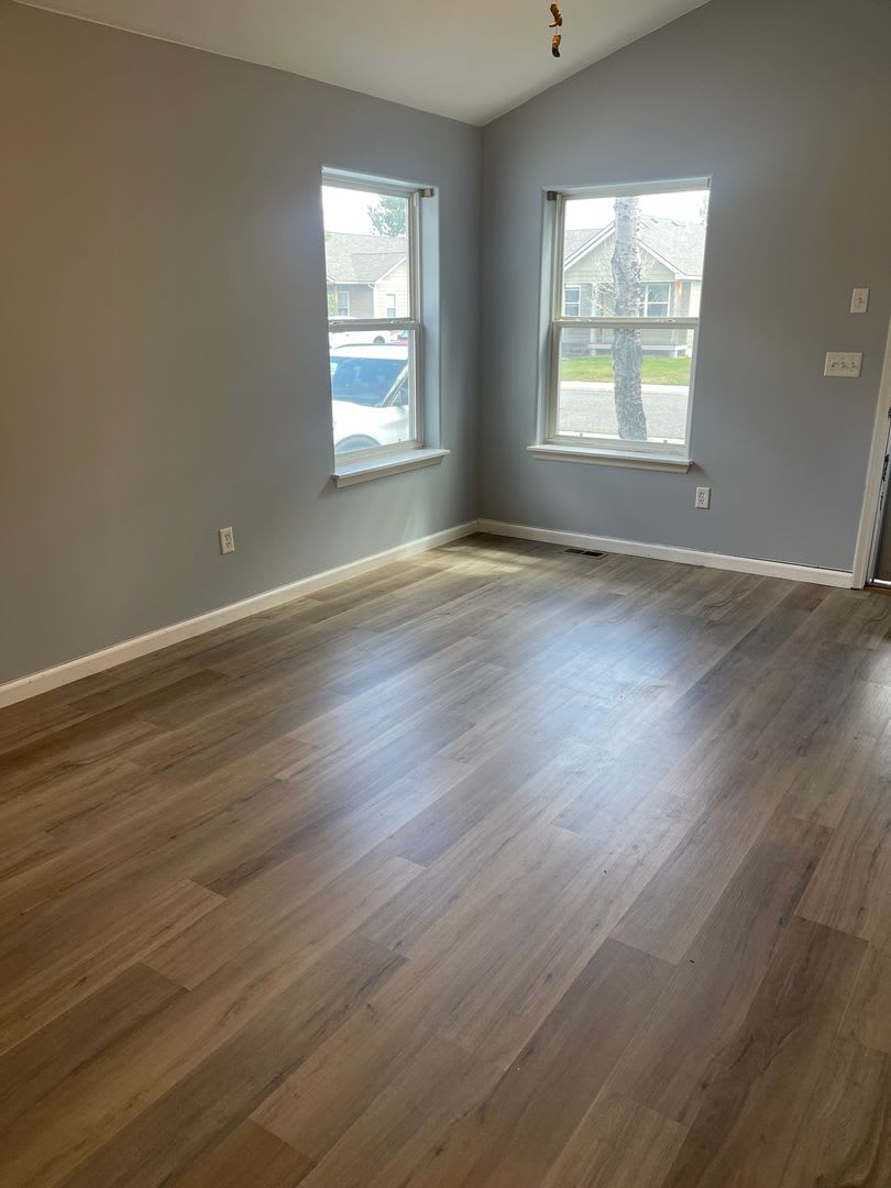Charming 3 Bed 2 Bath Home In Prime Belgrade Location – photo 5