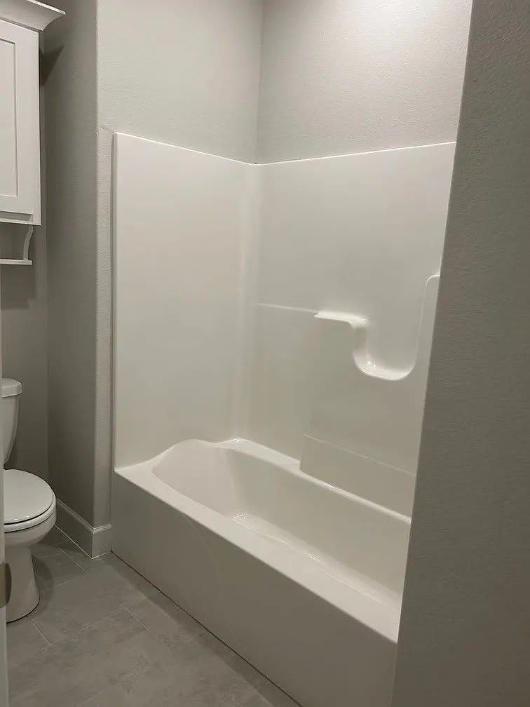 2413 Salmon Street – photo 4