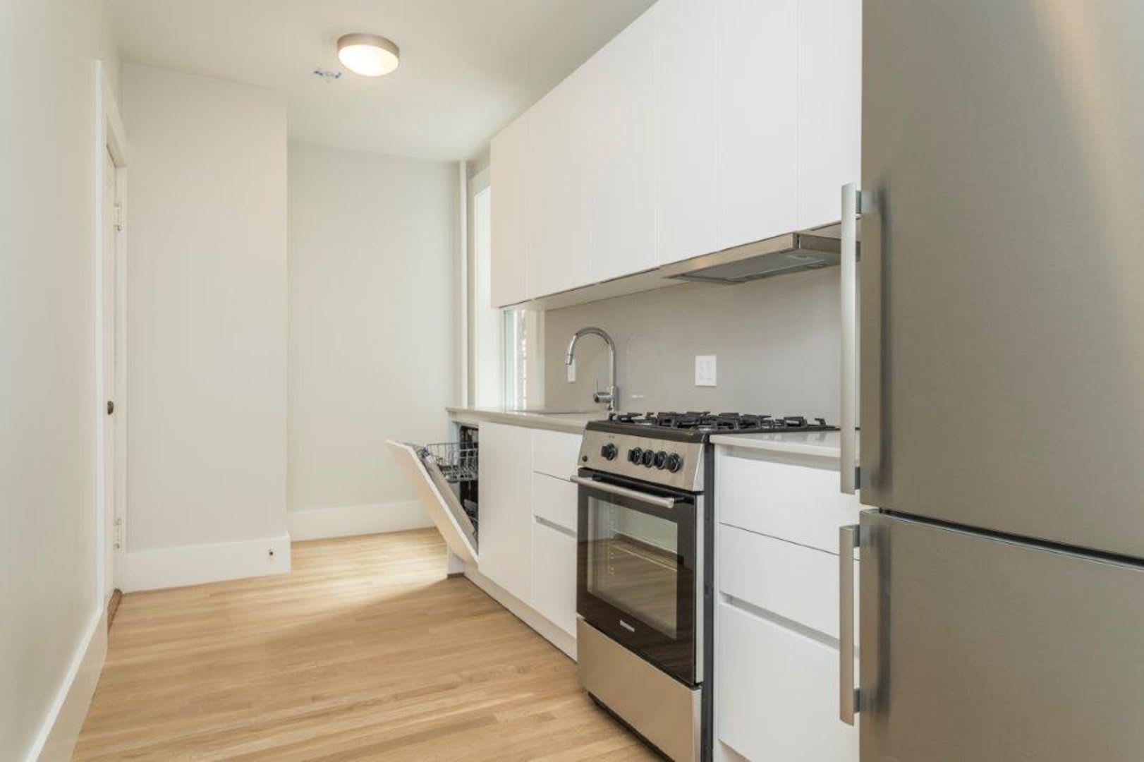 large 1 bed in Brighton – photo 3