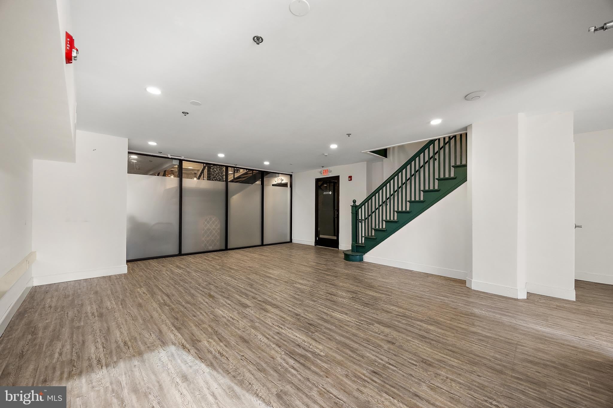 5 GIRARD Street – photo 2