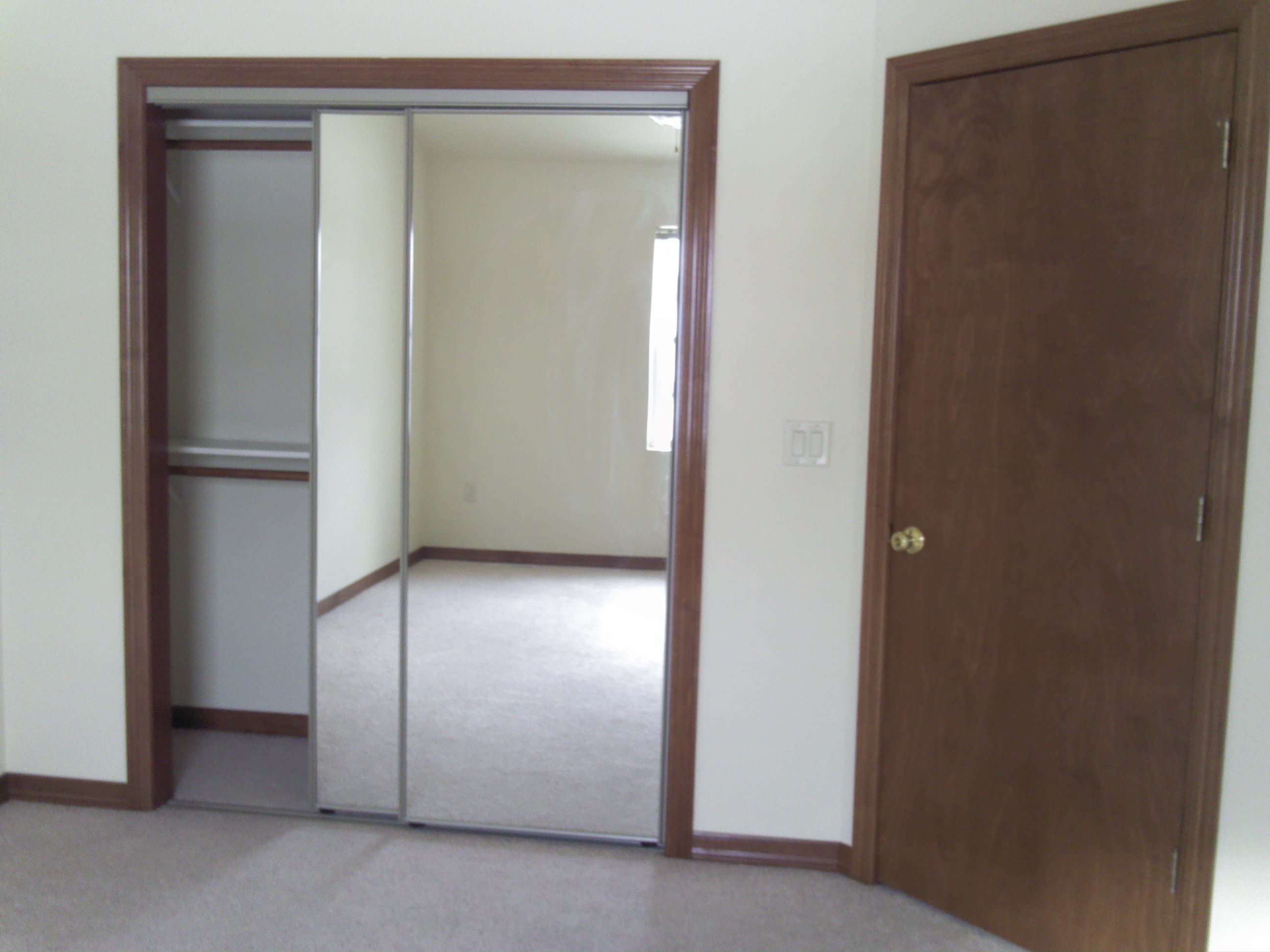 715 Edge Point Ct – photo 4